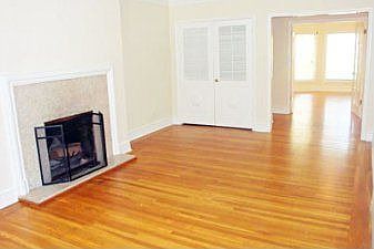 Living :: 2415 Buchanan 2
