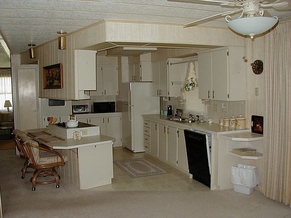 Kitchen and Island