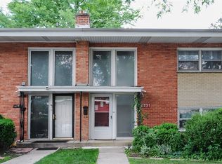 6733 N Monticello Ave, Lincolnwood, IL 60712