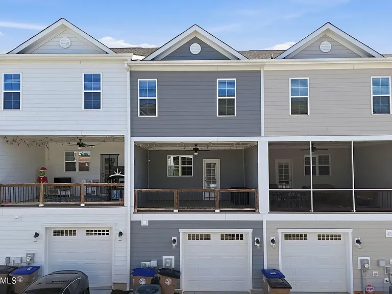 976 Gateway Commons Cir — Photo 7