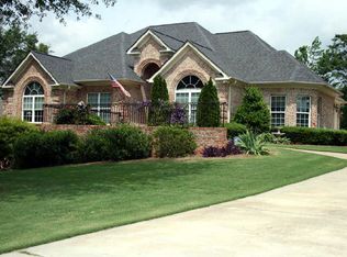 70 Saint Ives Xing, Winder, GA 30680