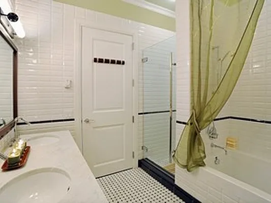 Sold by Corcoran | media 20