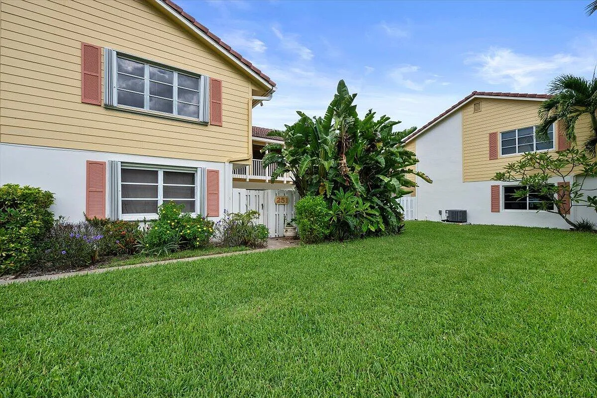 3 bed, 2.5 bath, 1620 sqft, $3,300 — Photo 1