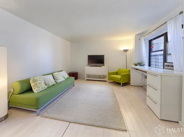 266 East Broadway image 1 of 5