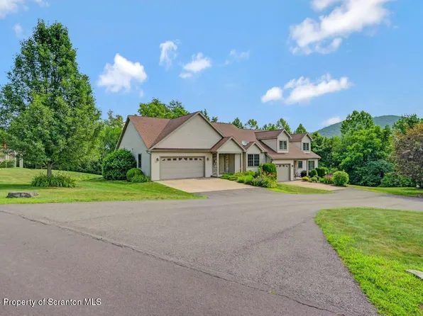 104 Grandview Dr, Tunkhannock, PA 18657