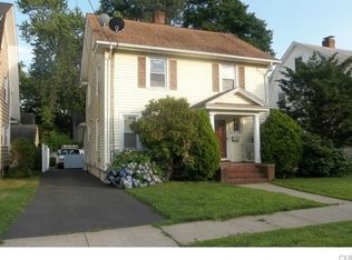 141 Aldine Ave, Bridgeport, CT 06604