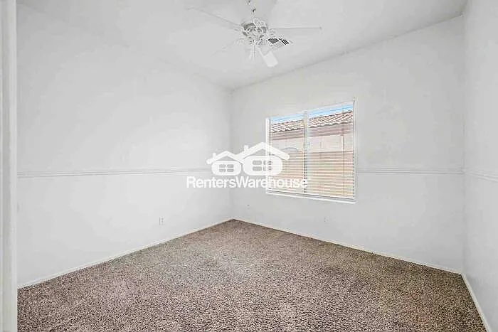 10960 N 162nd Ln — Photo 10