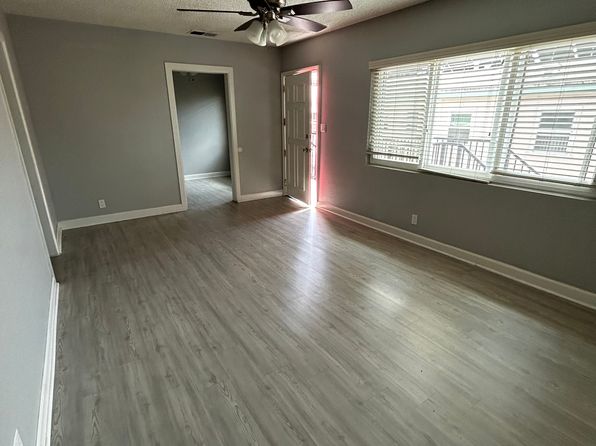 10522 S Inglewood Ave APT 4