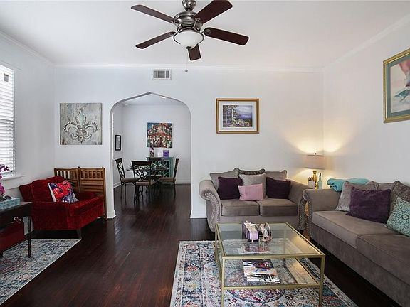 3rd image of 4429 Fontainebleau Dr