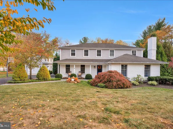 1141 Goodman Dr, Fort Washington, PA 19034