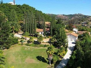 29811 Disney Ln, Vista, CA 92084