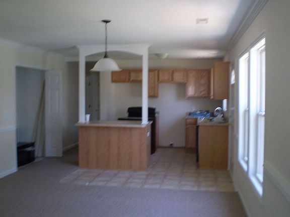 kitchen/dining combo