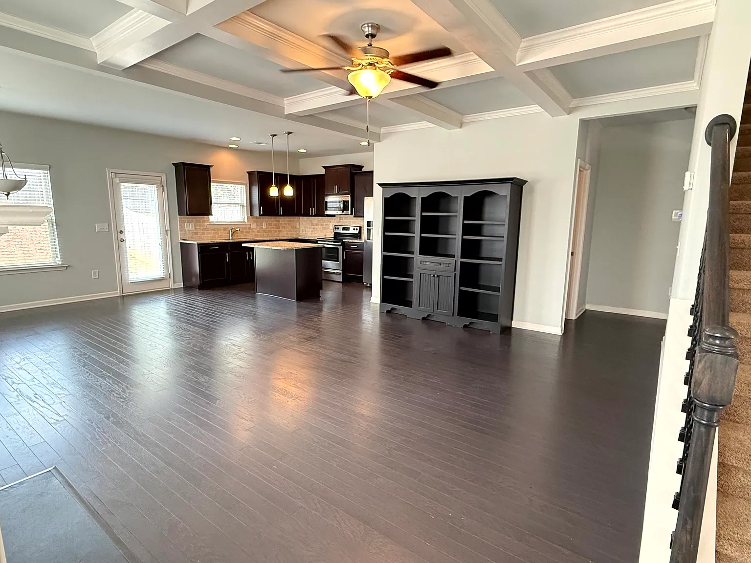 3 bed, 2.5 bath, 2002 sqft, $2,149 — Photo 4