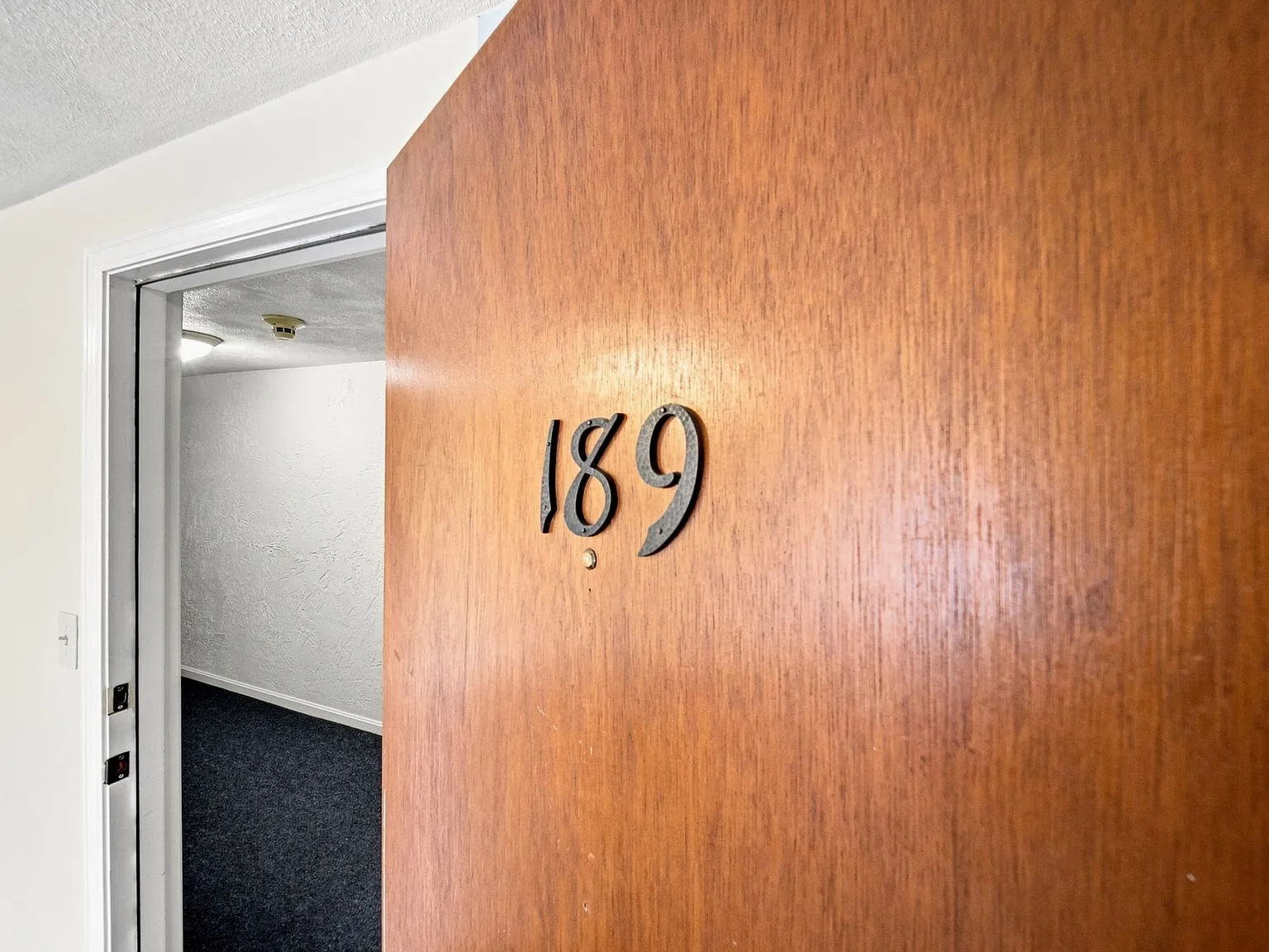 1 bed, 650 sqft, $2,000 — Photo 2