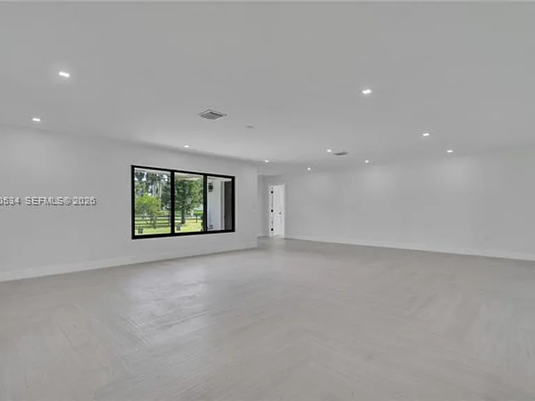 17680 SW 54th St #17680 — Photo 36