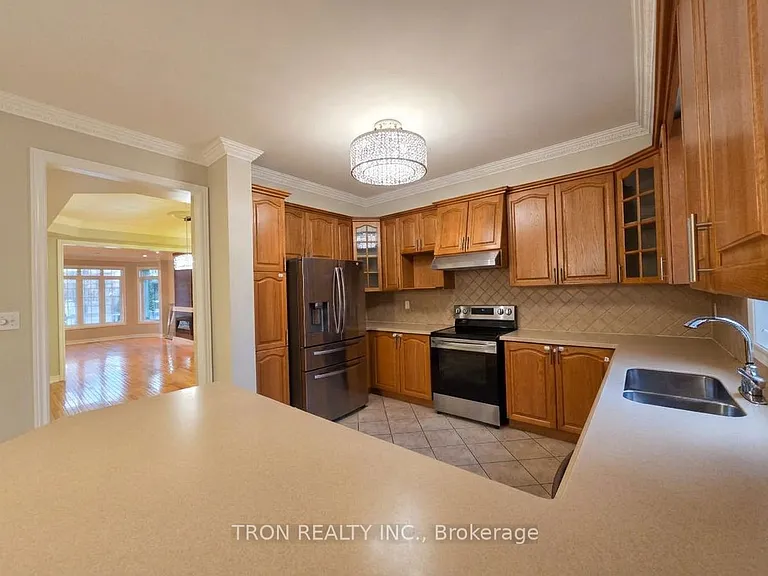 32 Arundel Dr — Photo 10