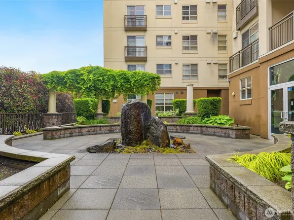 118 107th Avenue NE #B115, Bellevue, WA 98004