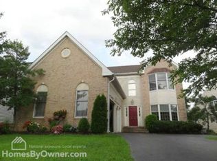 3712 Freehill Ln, Fairfax, VA 22033