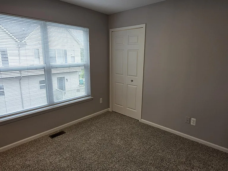 1578 Kessler Ave — Photo 14