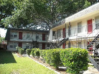 1st image of 499 W San Antonio St #1040