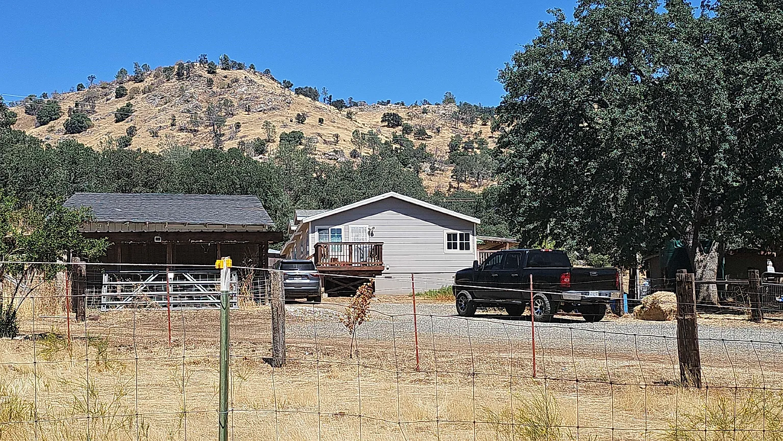 3269 Highway 140 photo 1