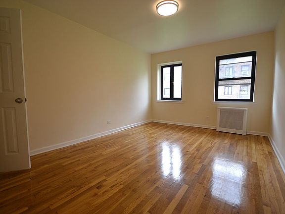 5th image of 15019 73rd Ave #1E