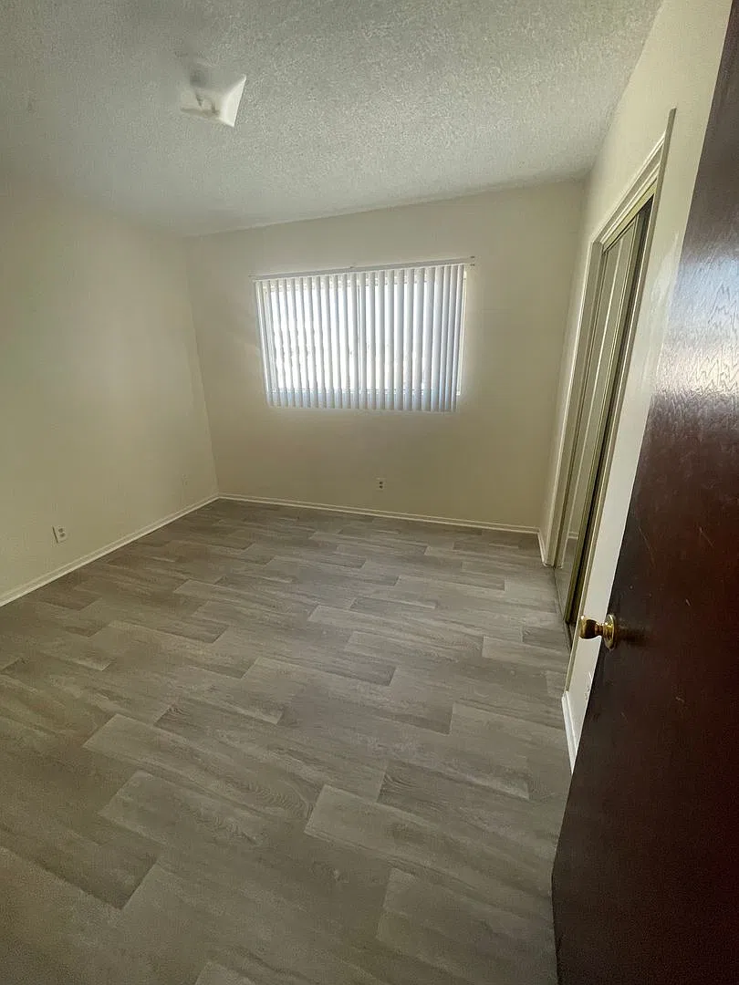1622 W 81st St, Los Angeles, CA 90047 — Photo 4