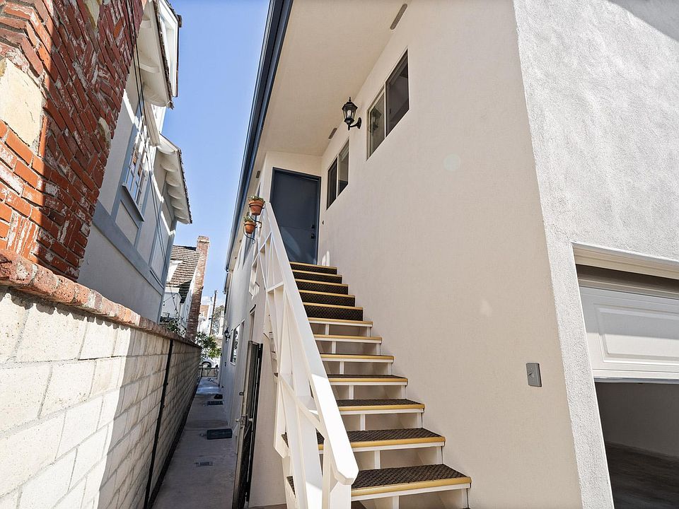 1st image of 309 1/2 Coral Pl