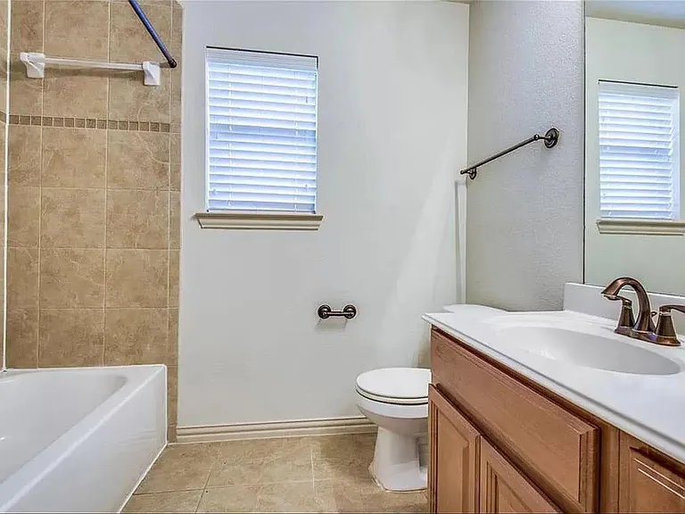 13990 Stevens Point Dr — Photo 18