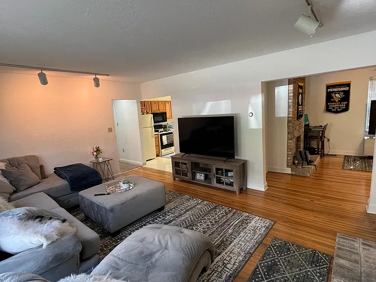 301 Kambach St #1 — Photo 3