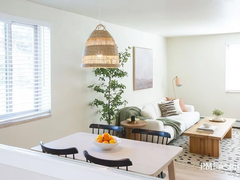 1335 N Gaylord St #306 — Photo 8