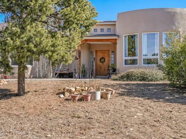 155 Via Sedillo Rd, Tijeras, NM 87059