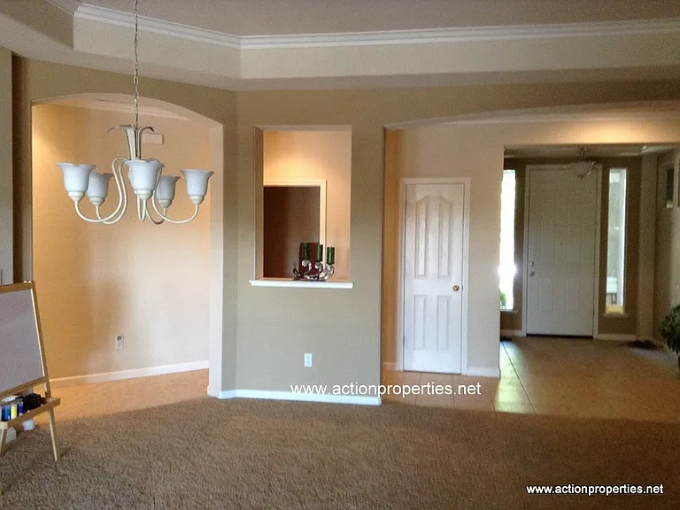 6145 Crater Lake Dr — Photo 3