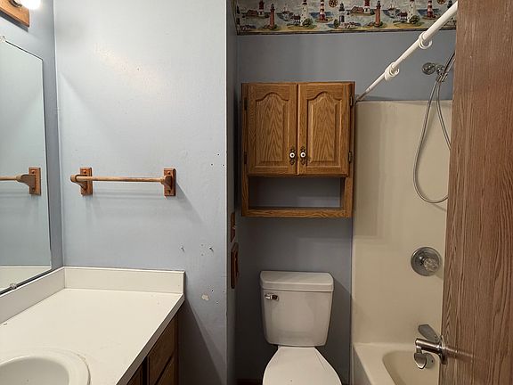 4th image of 5345 Clover Ln
