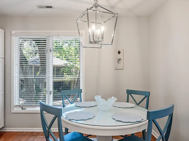 1136 Summerwind Ln — Photo 41
