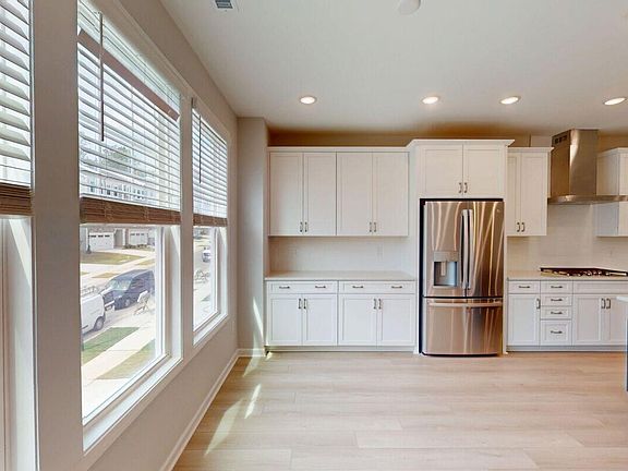 7th image of this home