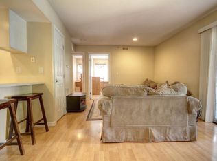 611 W Green St #M1TPTUWNN, Urbana, IL
