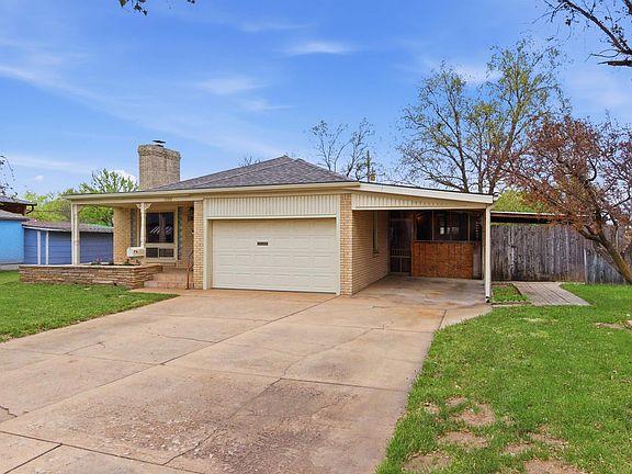 3rd image of 1555 N Womer Dr