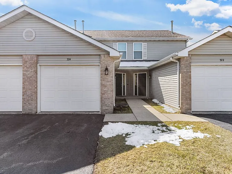 386 Amphitheater Dr — Photo 22