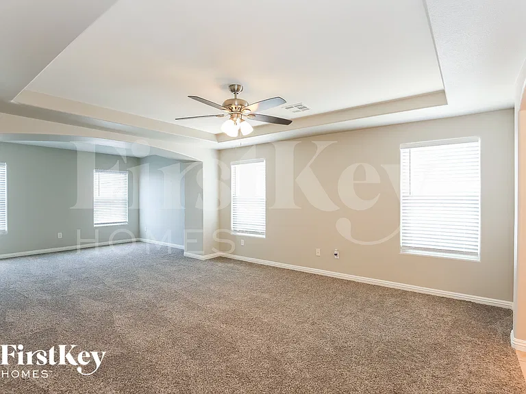 4184 Octans St — Photo 9