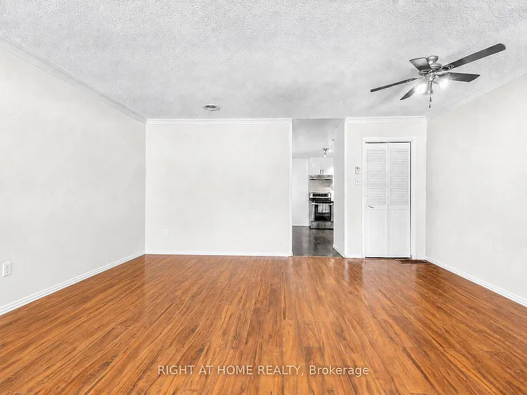 44 Westbourne Ave — Photo 8