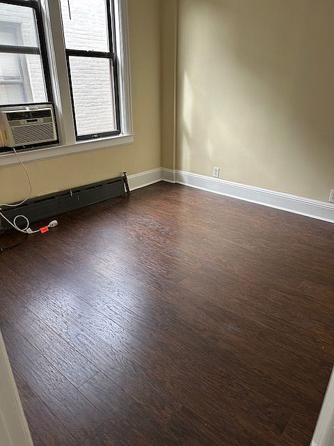 1st image of 23-09 33rd St #2R
