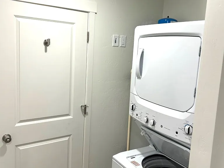 126 E Evergreen Dr #104 — Photo 8