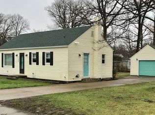 729 Hazelwood Ave, Vermilion, OH