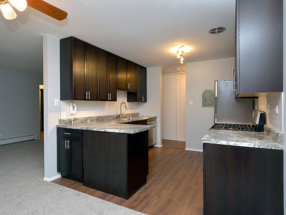2nd image of 2636 N Windsor Dr Unit 203