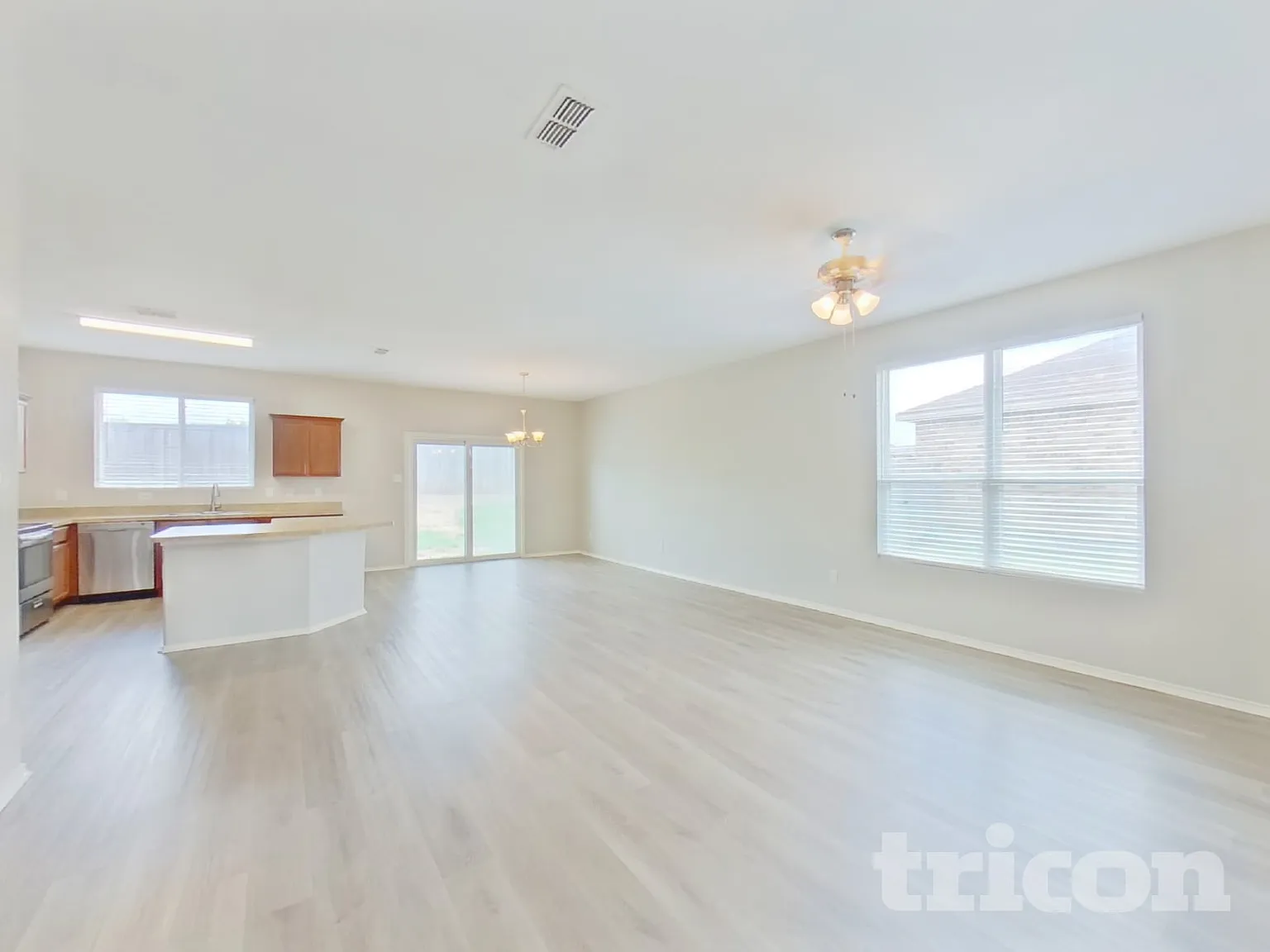 416 San Lucas Drive Crowley TX — Photo 3