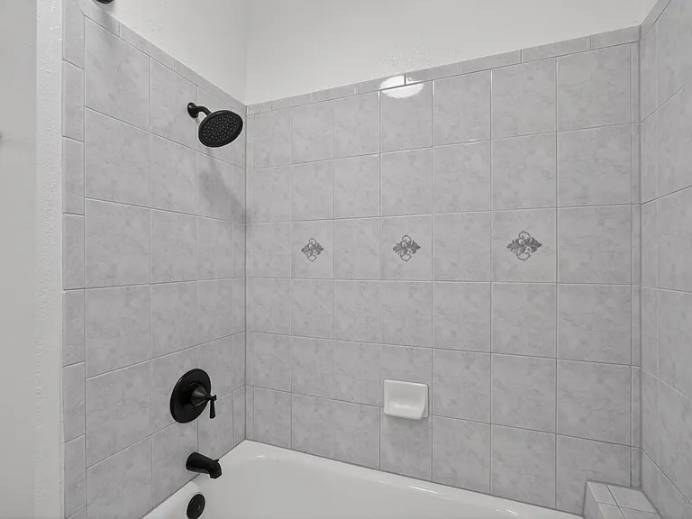 935 La Mesa Ter #G — Photo 17