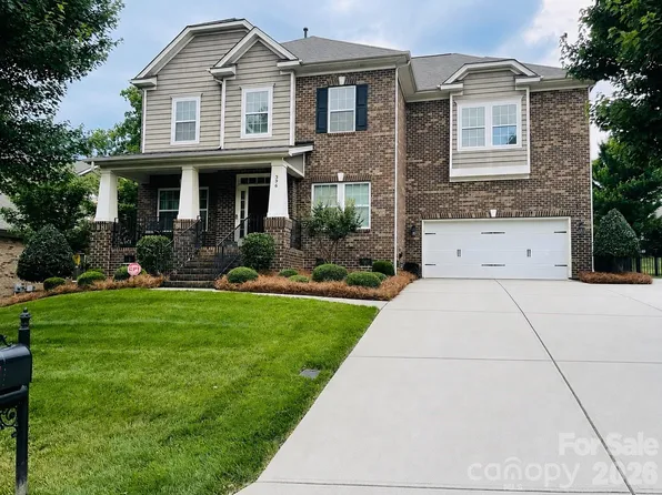 396 Waterlynn Rd, Mooresville, NC 28115