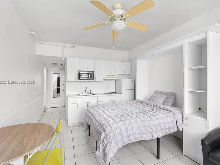255 W 24th St #432 — Photo 8