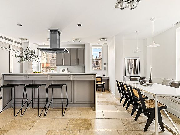 4th image of 650 W End Ave #7C